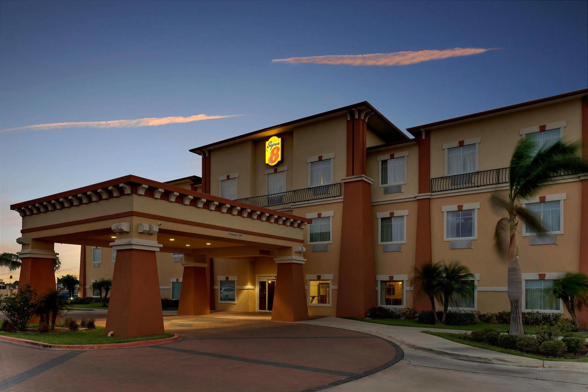 Super 8 By Wyndham Hidalgo At La Plaza Mall & Mcallen Airport Екстер'єр фото