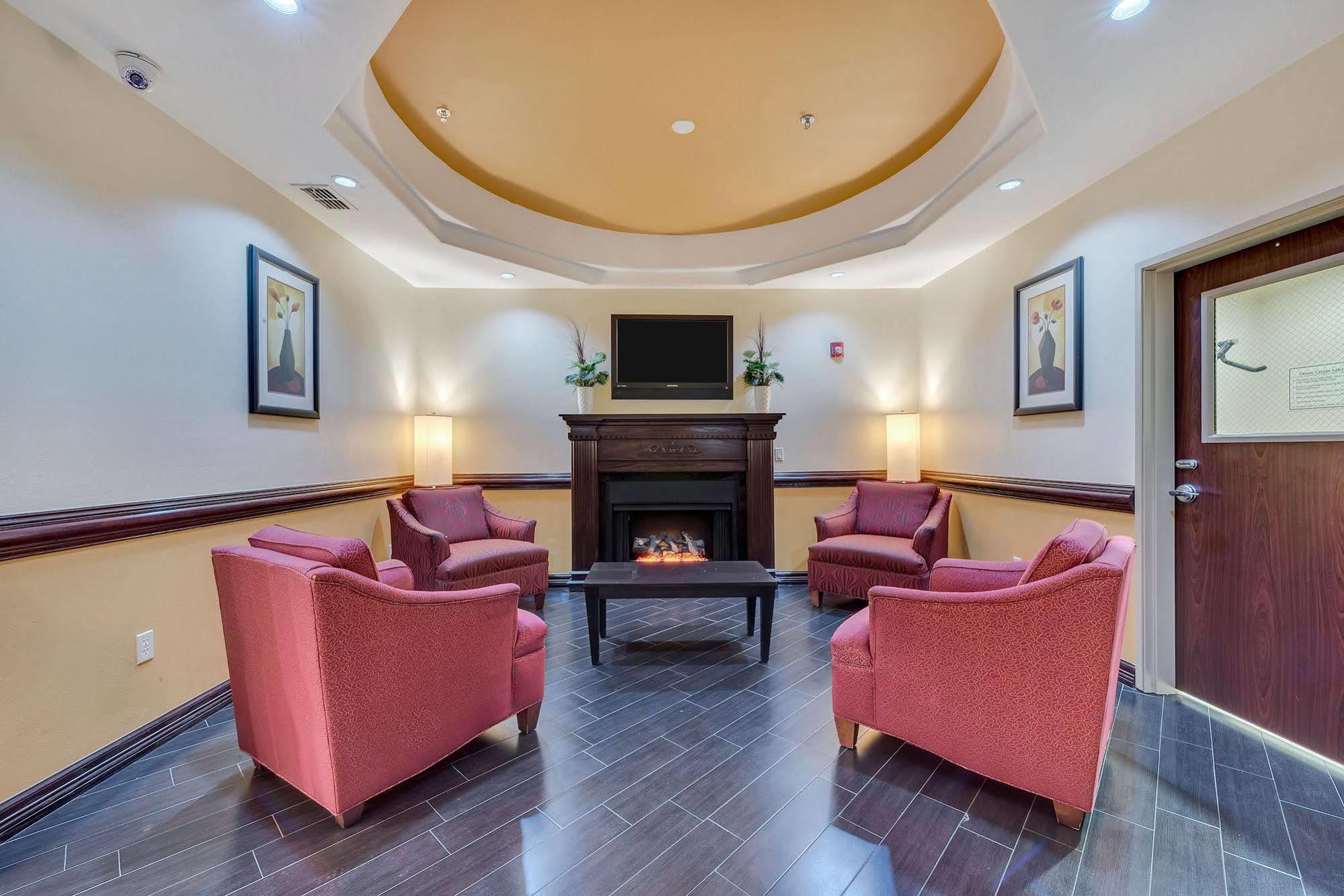 Super 8 By Wyndham Hidalgo At La Plaza Mall & Mcallen Airport Екстер'єр фото