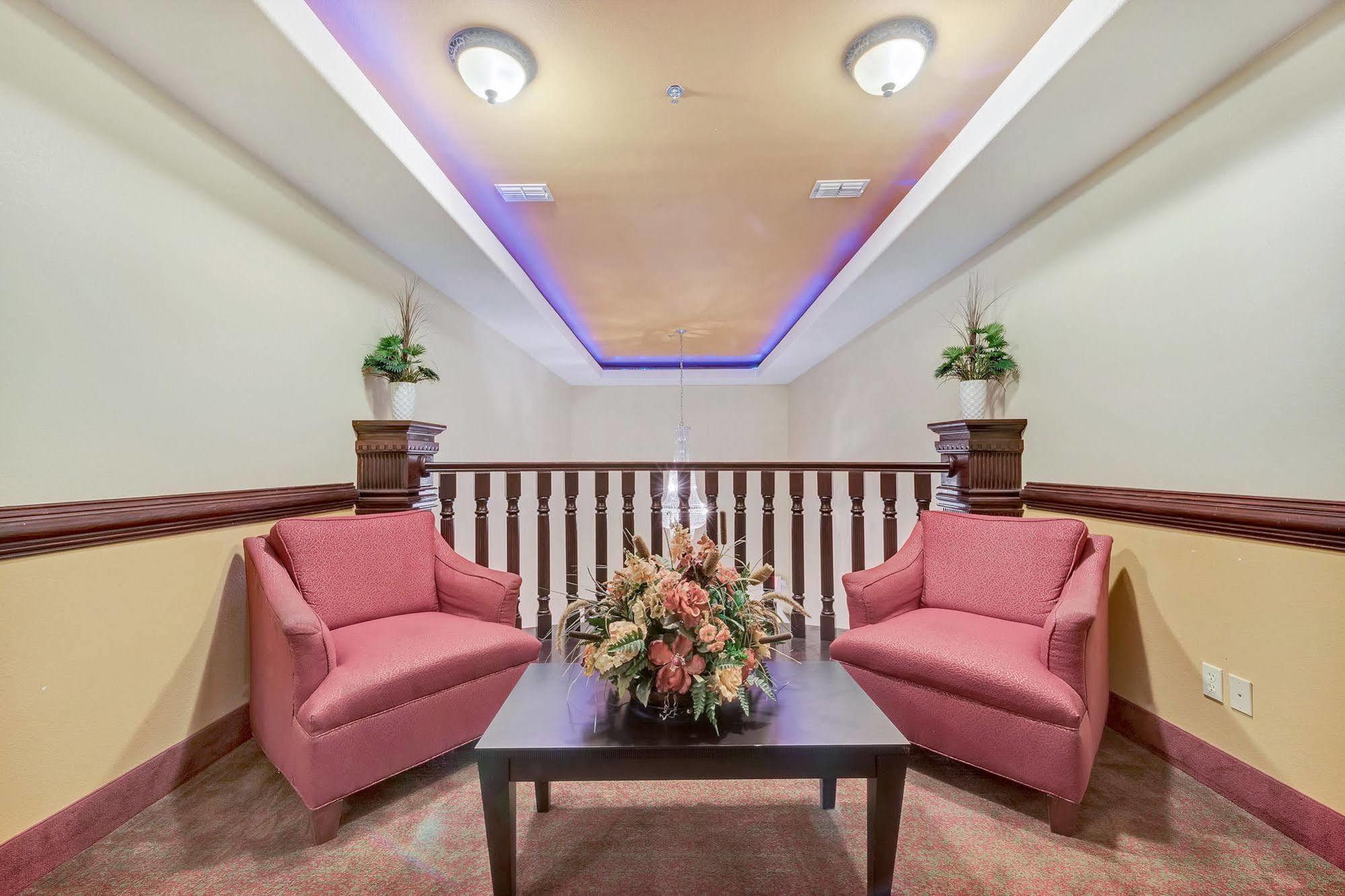 Super 8 By Wyndham Hidalgo At La Plaza Mall & Mcallen Airport Екстер'єр фото